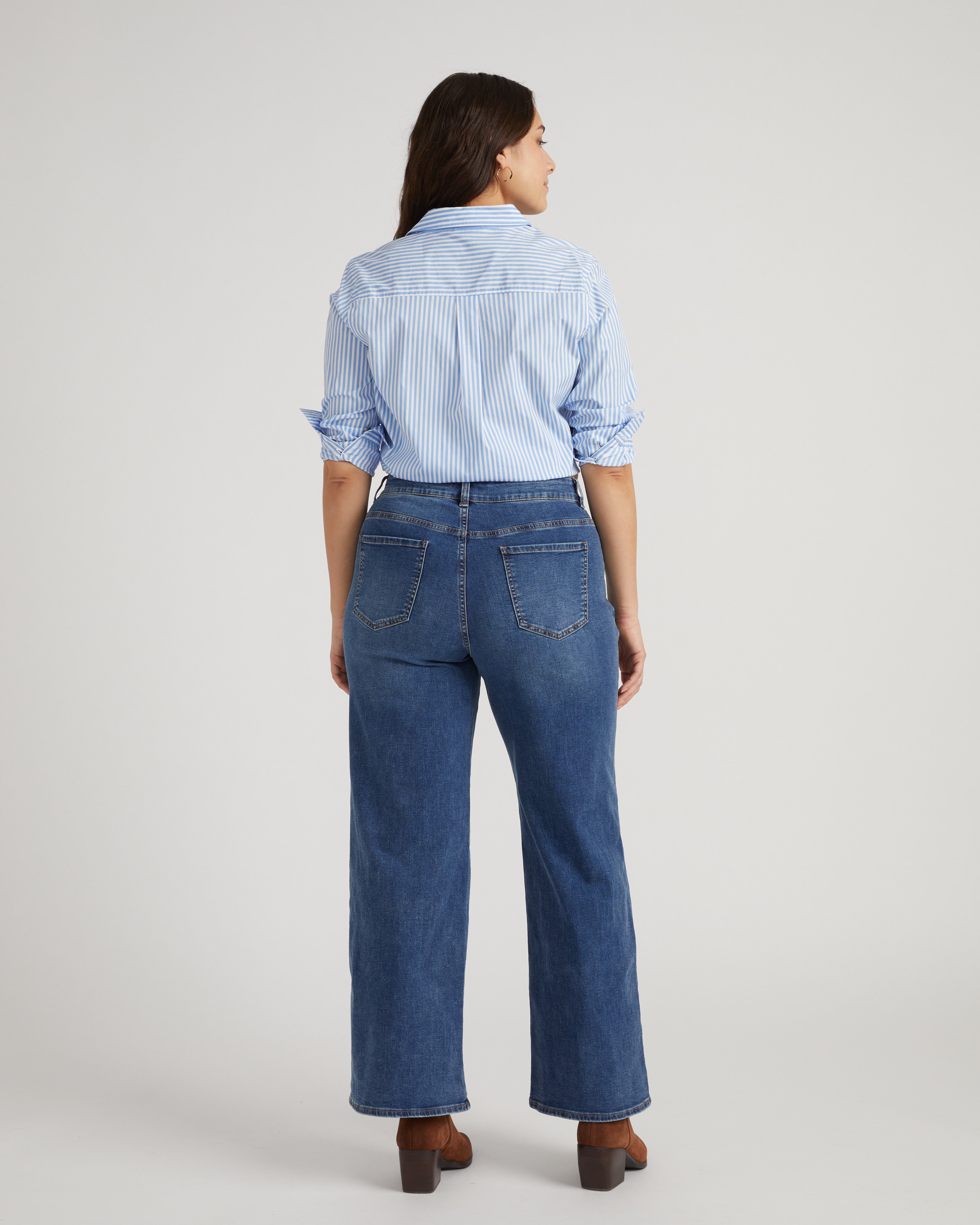 Roxy Relaxed Bootcut Jeans - Anzio Blue